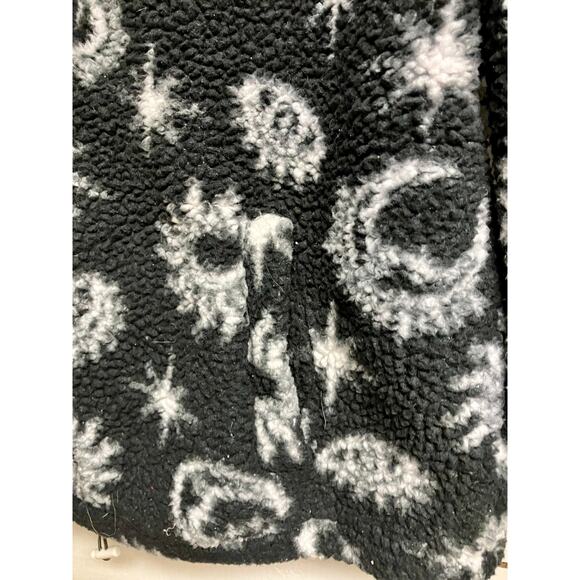 No Brand Name Patterned Qaurter-zip Crew Neck. - Picture 4 of 7